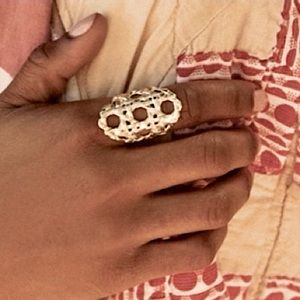 ✂️KENDRA SCOTT Natalie Statement Ring In Gold